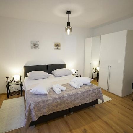 Apartment Ana Split Buitenkant foto